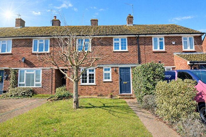 3 Bedroom Terraced House For Sale In Bentley Road, Hertford, SG14