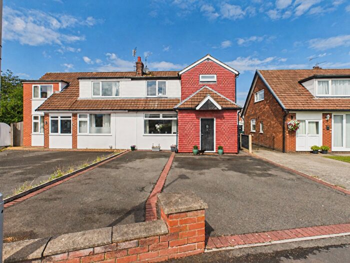 3 Bedroom Semi-Detached House For Sale In Eastfield Drive, Longton, PR4