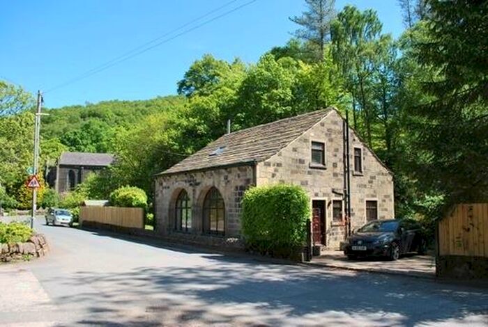 3 Bedroom Barn Conversion To Rent In Hinchliffe Barn, Cragg Vale, HX7