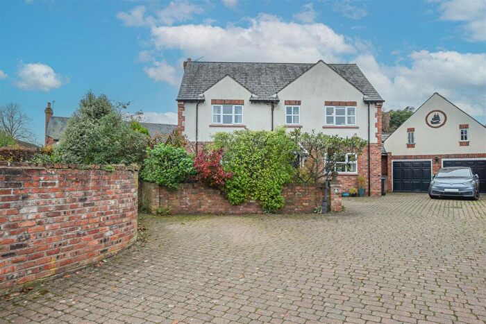 4 Bedroom Detached House For Sale In Neston Road, Willaston, Neston, CH64