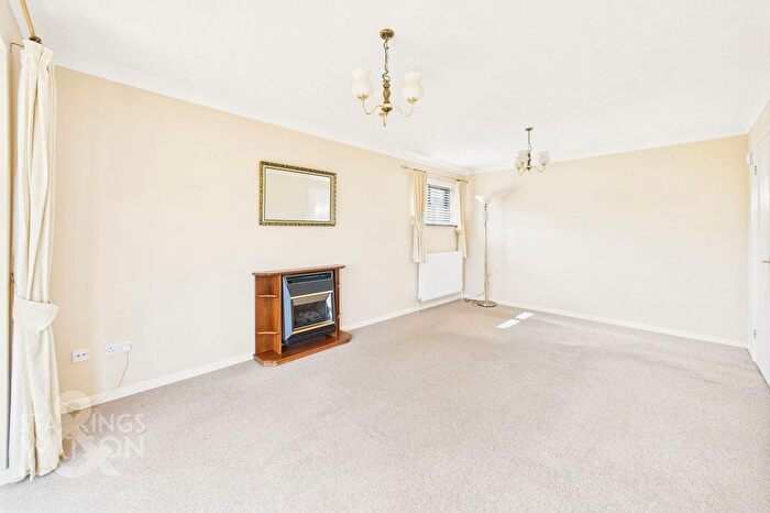 2 Bedroom Detached Bungalow For Sale In Fletcher Way, Acle, Norwich, NR13