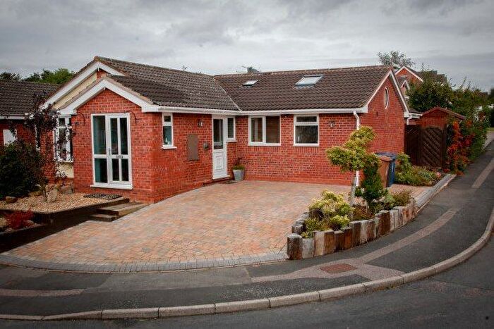 3 Bedroom Bungalow To Rent In Francis Road, Lichfield, WS13
