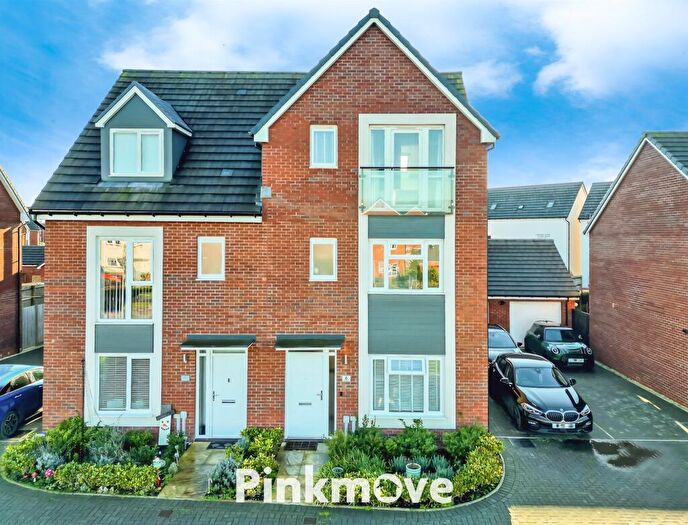 4 Bedroom Town House For Sale In Pearlite Way, Newport, NP19
