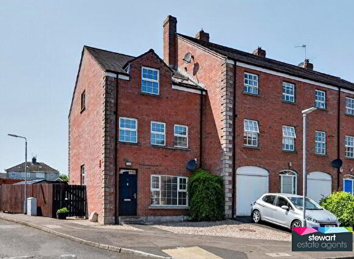 3 Bedroom End TownHouse For Sale In Village Green, Moira, BT67