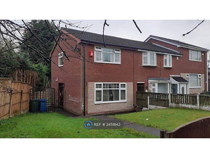 2 Bedroom End Of Terrace House To Rent In Wiltshire Road, Chadderton, Oldham, OL9