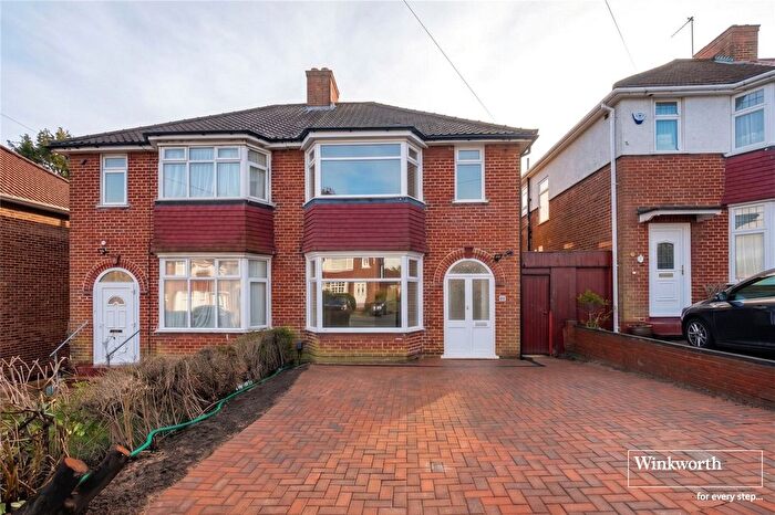 3 Bedroom Semi-Detached House To Rent In Lodore Gardens, London, NW9