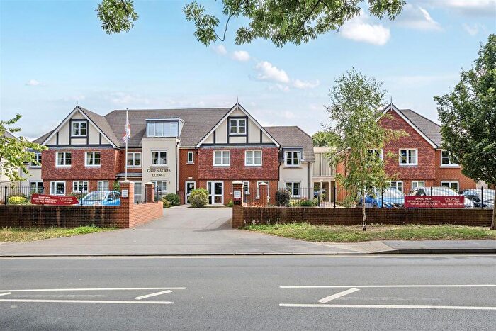 2 Bedroom Retirement Property For Sale In Greenacres Lodge, Warlingham, CR6