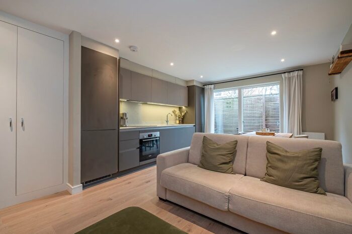 1 Bedroom Flat For Sale In Aboyne Road, London, SW17