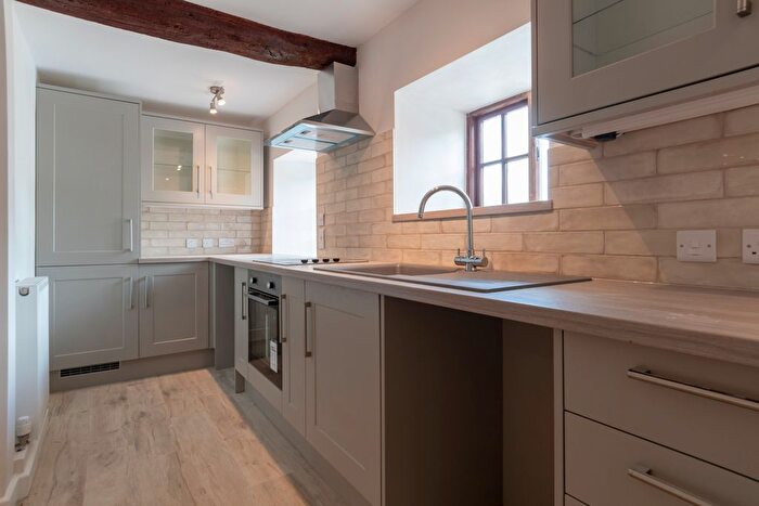 2 Bedroom Barn Conversion To Rent In Pinkney, Malmesbury, SN16