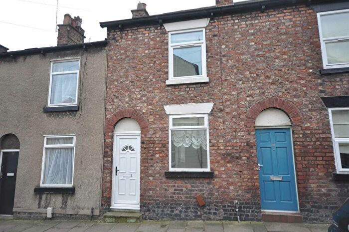 1 Bedroom House To Rent In John Street, Macclesfield, Cheshire, SK11