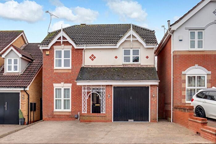 4 Bedroom Detached House For Sale In Silkstone Close, Church Gresley, Swadlincote, Derbyshire, DE11