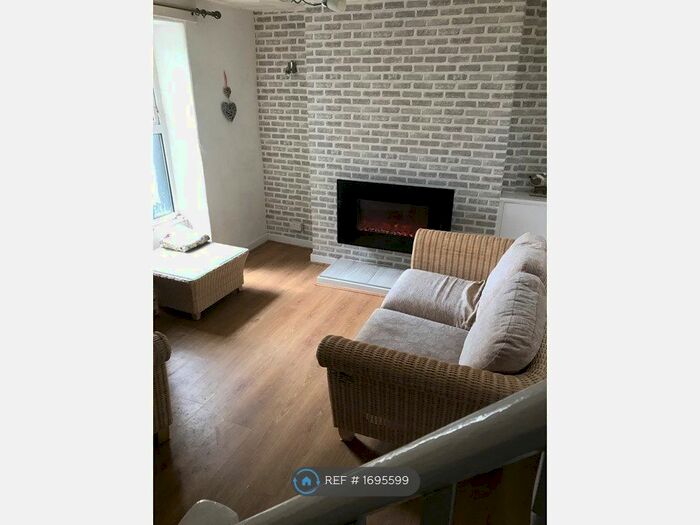 2 Bedroom Terraced House To Rent In Well Street, Bethesda, LL57