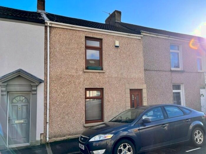 3 Bedroom Terraced House To Rent In Western Street, Swansea, SA1