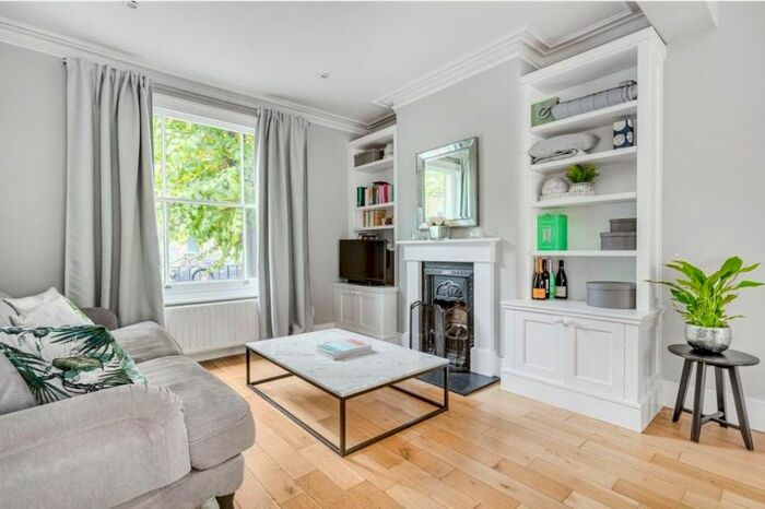 1 Bedroom Flat To Rent In Cameron Place, London, SW16