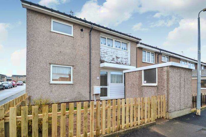 4 Bedroom End Of Terrace House To Rent In Neatshead Garth, Bransholme, Hull, HU7