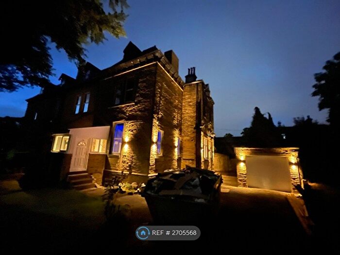 4 Bedroom Semi-Detached House To Rent In North Park Road, Bradford, BD9