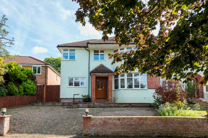 4 Bedroom Semi-Detached House To Rent In Ashfield Road, London, , Southgate, London, N14