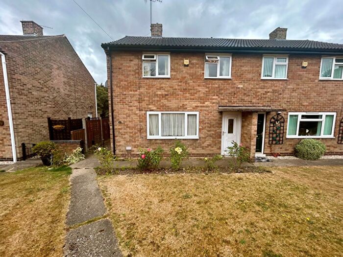 3 Bedroom Property To Rent In Moorland Drive, Chesterfield, S44