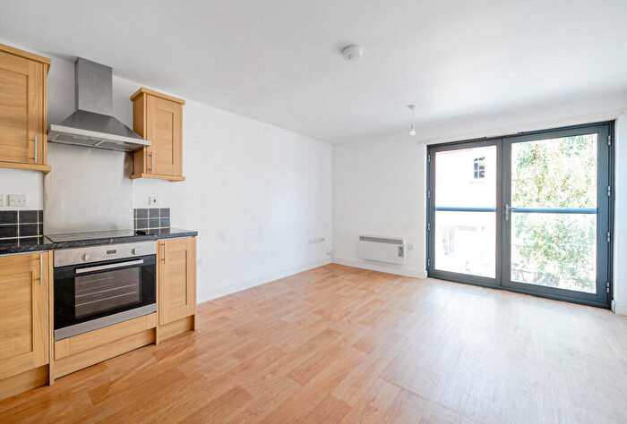 1 Bedroom Apartment For Sale In St. Pauls Road, Cheltenham, Gloucestershire, GL50