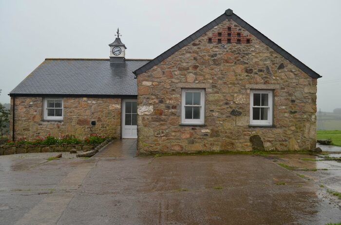 3 Bedroom Barn Conversion To Rent In Deveral Road, Fraddam, Hayle, TR27