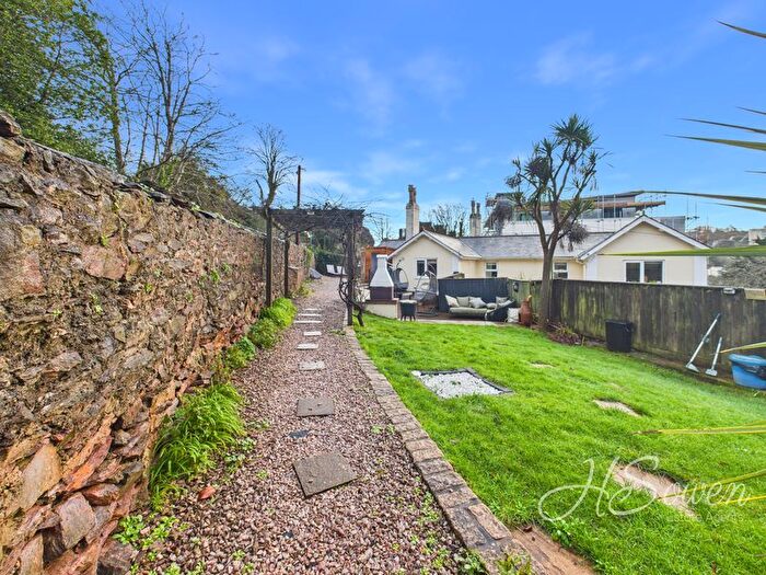 3 Bedroom Flat For Sale In Spa Court, Stitchill Road, TQ1