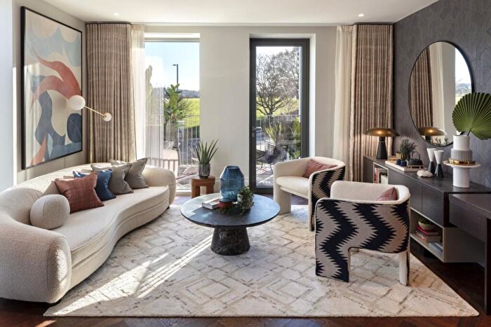 1 Bedroom Apartment To Rent In The Maple, Aviator Drive, Brent Cross London, NW2