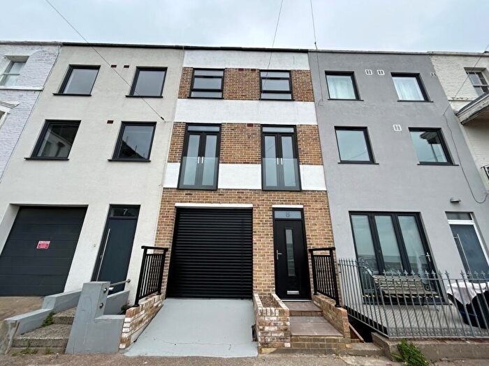 1 Bedroom Flat To Rent In Kent Terrace, Ramsgate, Kent, CT11