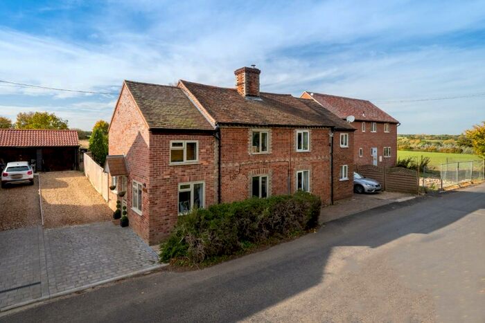 3 Bedroom Semi-Detached House For Sale In Nether Hill, Gestingthorpe, CO9