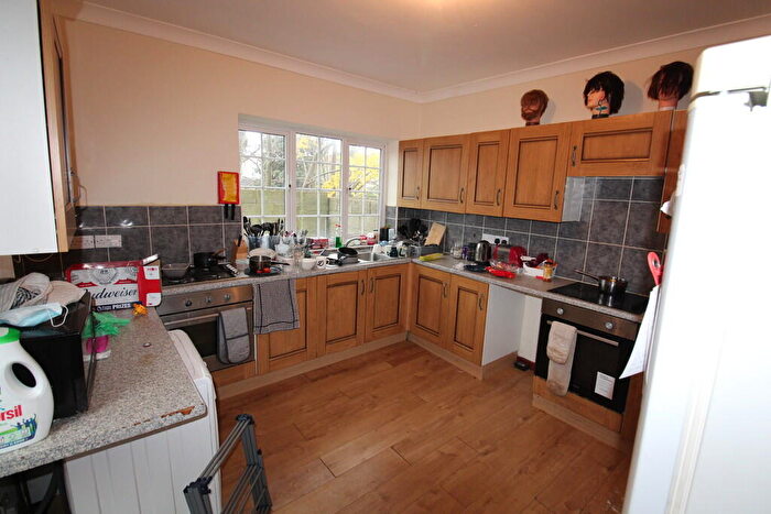 6 Bedroom Terraced House To Rent In Rigby Road, Southampton, SO17
