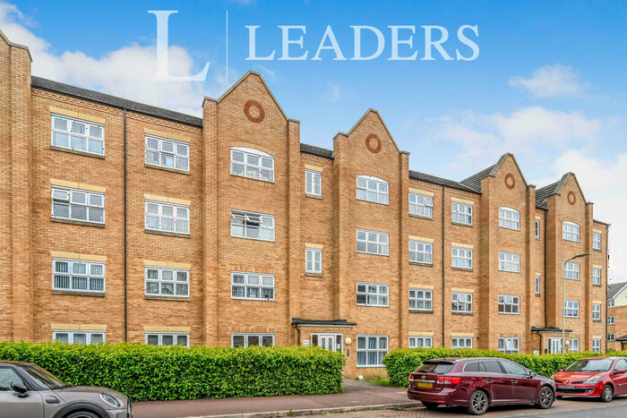 2 Bedroom Flat To Rent In Crowe Road, Bedford, MK40