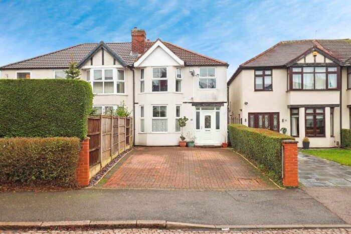 3 Bedroom Semi Detached House For Sale In Brooklands Road, Nottingham, Nottinghamshire, NG3