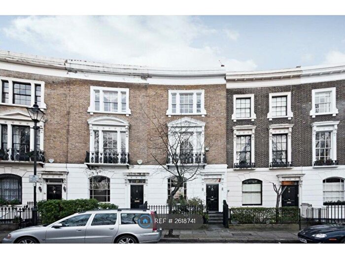3 Bedroom Terraced House To Rent In Thornhill Square, London, N1