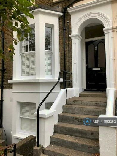 3 Bedroom Maisonette To Rent In Eastlake Road, London, SE5