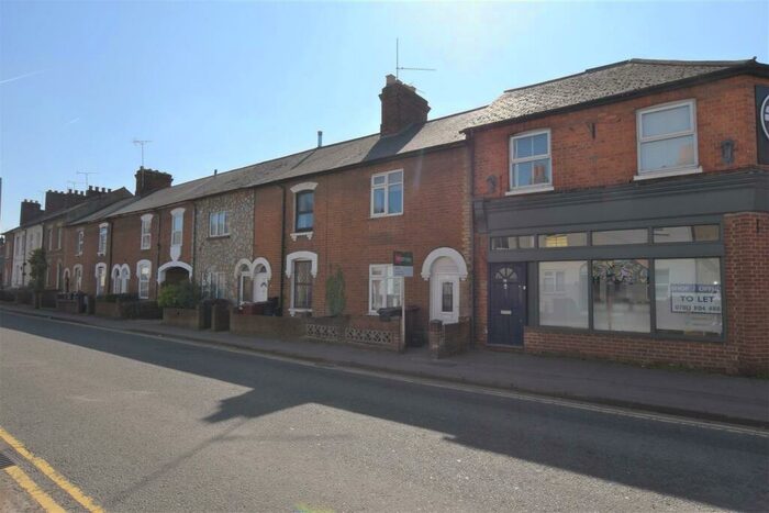 2 Bedroom Terraced House To Rent In Gosbrook Road, RG4