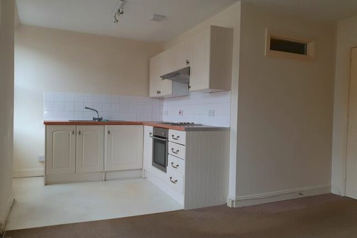 1 Bedroom Flat To Rent In Heavitree Road, Exeter, EX1