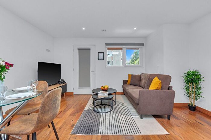 1 Bedroom Flat To Rent In London Borough Of Tower Hamlets, E2