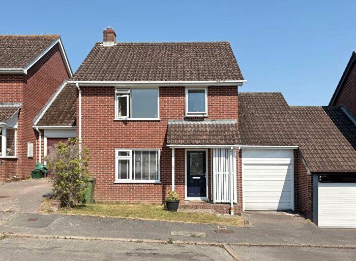 4 Bedroom Link Detached House For Sale In Castle View, Colyton, Devon, EX24