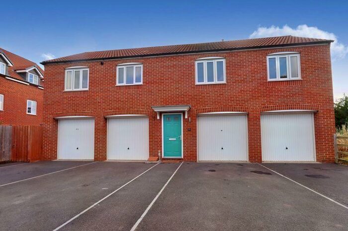 2 Bedroom Coach House To Rent In Sharpham Road, Glastonbury, BA6