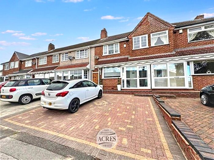 3 Bedroom Semi Detached House For Sale In Chantrey Crescent, Great Barr, Birmingham, B43