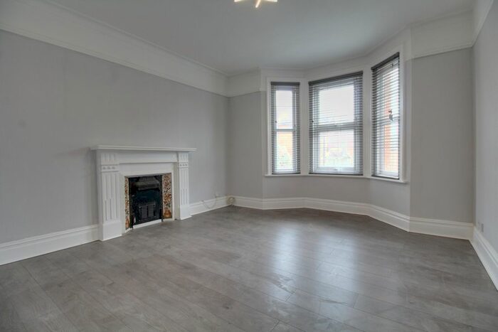 1 Bedroom Maisonette To Rent In The Warren, Aldershot, GU11