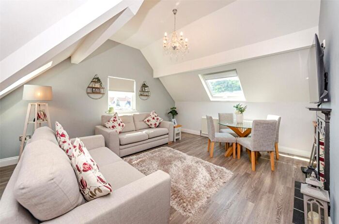 2 Bedroom Apartment For Sale In St. Davids Road, Llandudno, Conwy, LL30