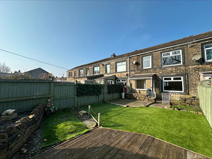 2 Bedroom Cottage To Rent In The Rock, Gilroyd Lane, Linthwaite, HD7