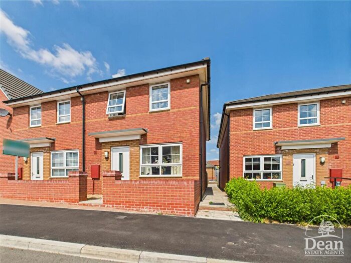 3 Bedroom End Of Terrace House For Sale In Ridgeway Avenue, Berry Hill, GL16