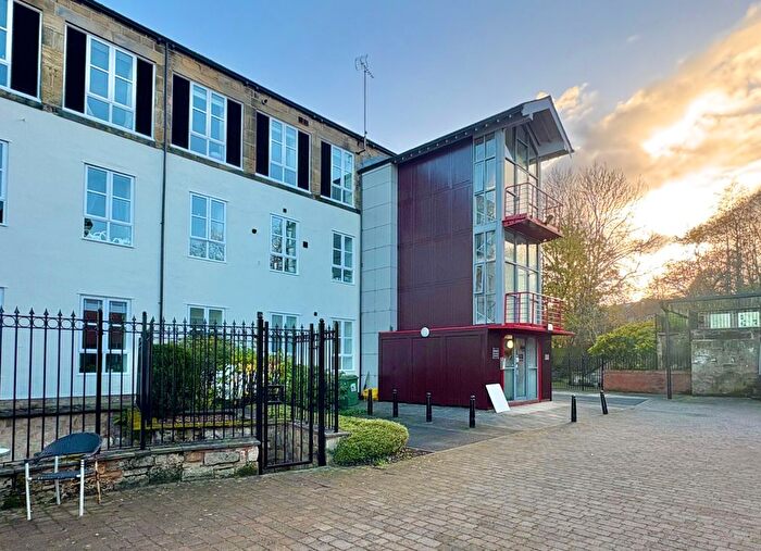 1 Bedroom Flat To Rent In Stone Mill Court, Meanwood, Leeds, LS6