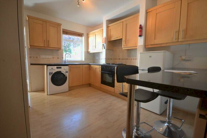 2 Bedroom Terraced House To Rent In Eldon Terrace, Reading, RG1