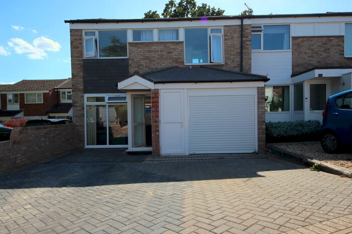 3 Bedroom House To Rent In Angus Close, Chessington., KT9