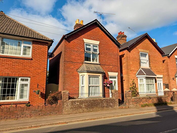 3 Bedroom Detached House For Sale In Julians Road, Wimborne, BH21