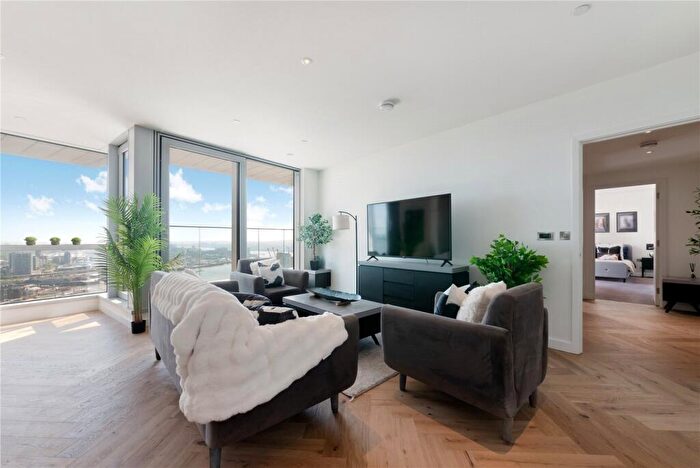 2 Bedroom Apartment For Sale In Charrington Tower, Biscayne Avenue, E14