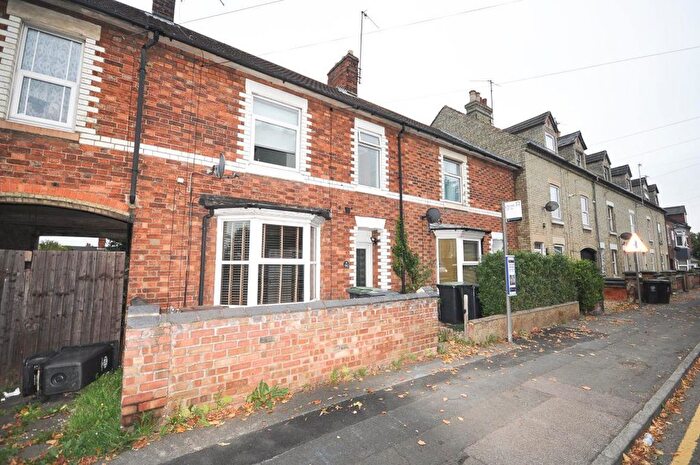 4 Bedroom Terraced House To Rent In Wellingborough Road, Rushden, NN10