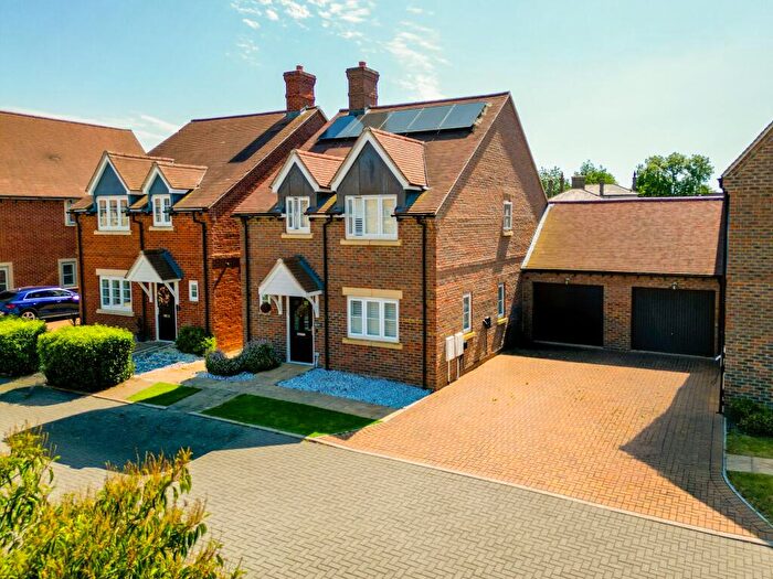 4 Bedroom Detached House For Sale In Pfullmann Street, Aston Clinton, HP22